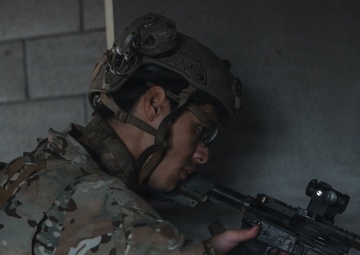 Green Berets Conduct CQB Training to Strengthen Small-Unit Tactics
