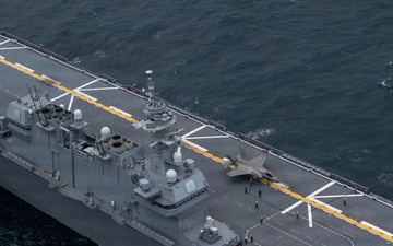 U.S. Marines, Sailors and JMSDF members conduct flight operations aboard the JS Kaga