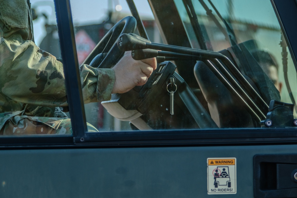 108 Airman Trains for Forklift Certification