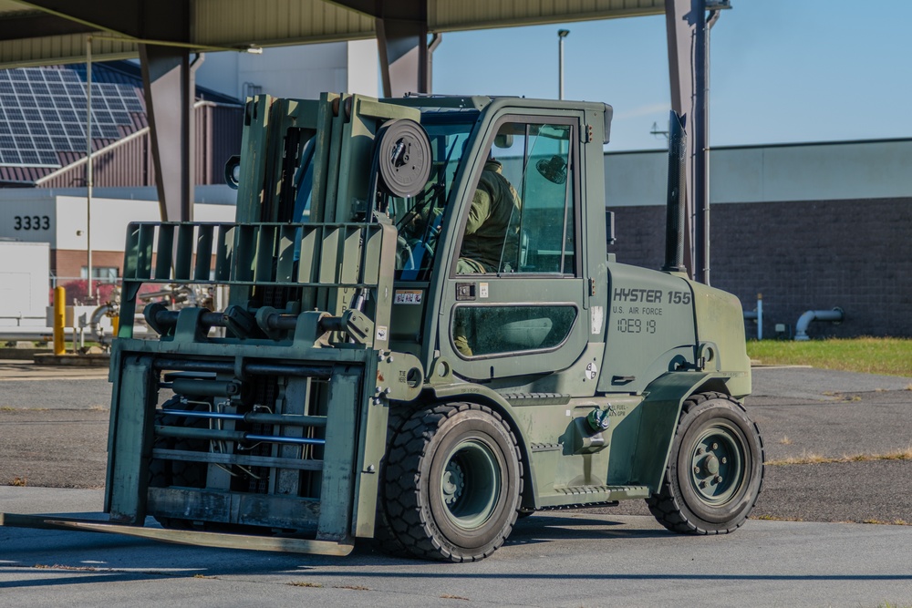 108 Airman Trains for Forklift Certification