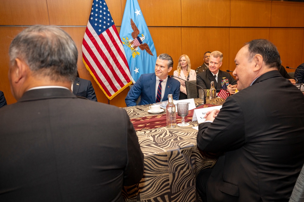 CDRUSINDOPACOM accompanies SECWAR at ASEAN Defense Ministers’ Meeting-Plus