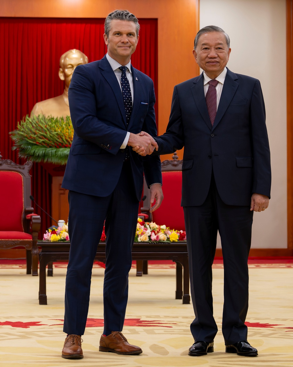 SW Hegseth Meets With Vietnamese Senior Leaders