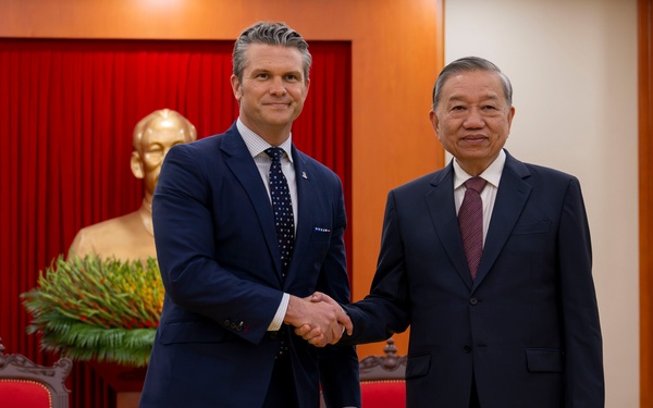 SW Hegseth Meets With Vietnamese Senior Leaders