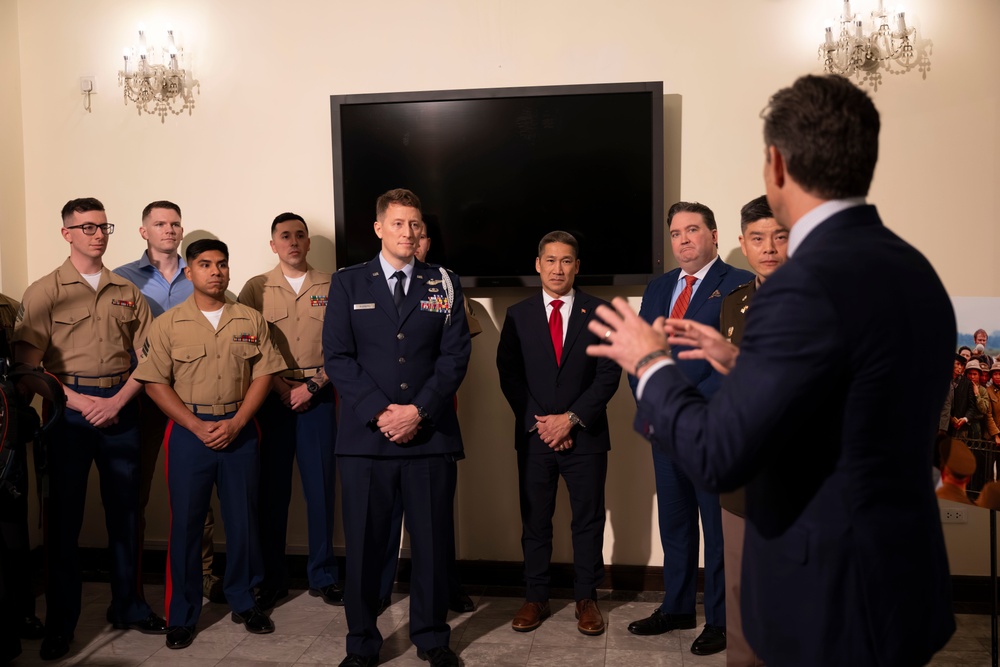 SW Hegseth Meets With Vietnamese Senior Leaders