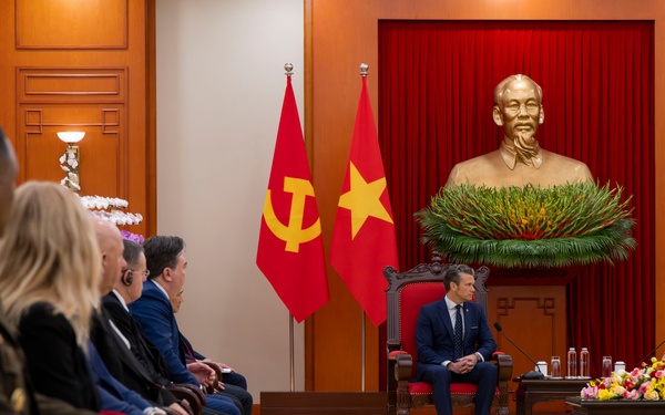 SW Hegseth Meets With Vietnamese Senior Leaders