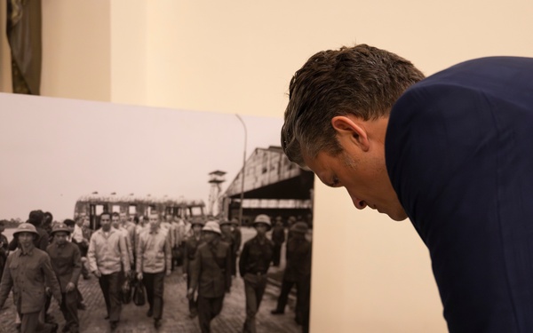 SW Hegseth Meets With Vietnamese Senior Leaders