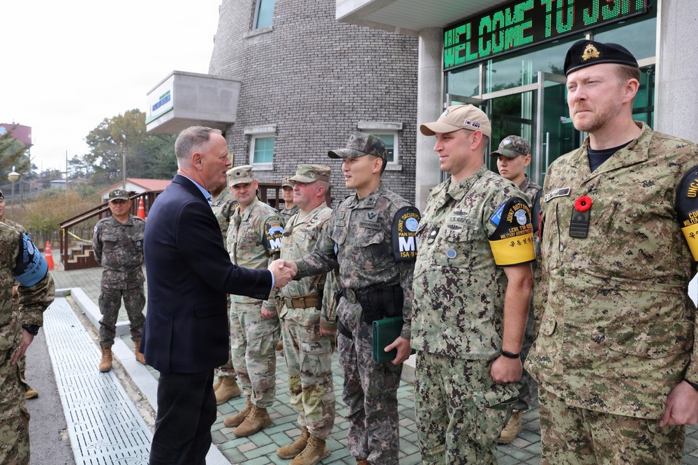 Canadian Minister of National Defence Visits the Joint Security Area