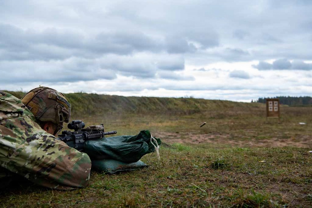 3-8 CAV Crews Test Weapon Systems During Calibration Live Fire