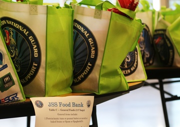 Guard Members, Employees Unite to Aid Colleagues Facing Food Insecurity