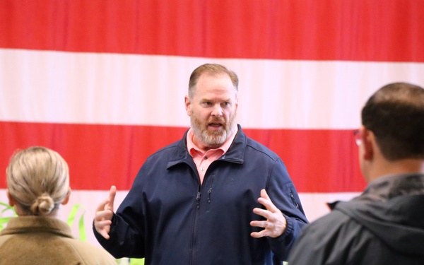 Guard Members, Employees Unite to Aid Colleagues Facing Food Insecurity