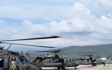 JTF-Bravo UH-60 Black Hawks arrive in Kingston Jamaica