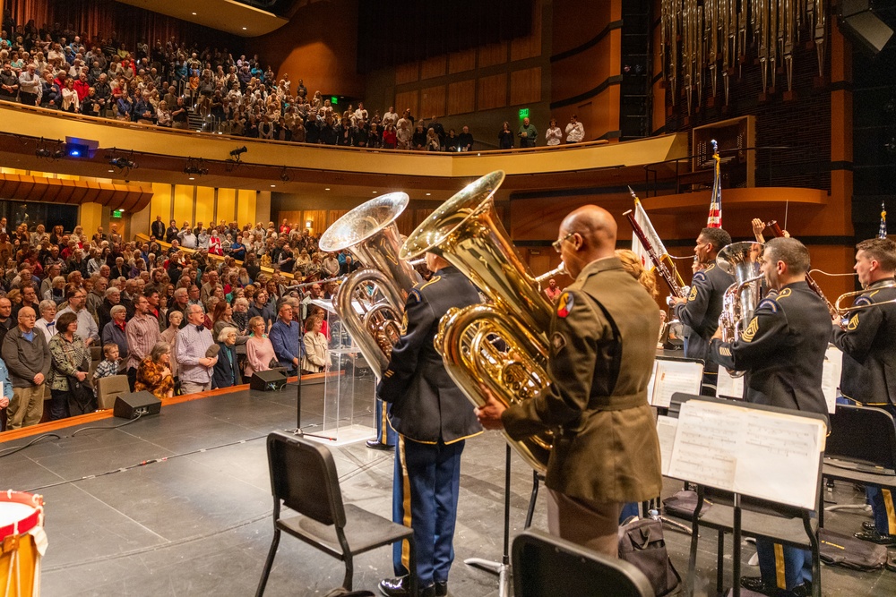 U.S. Army Field Band Honors All Services in Dubuque