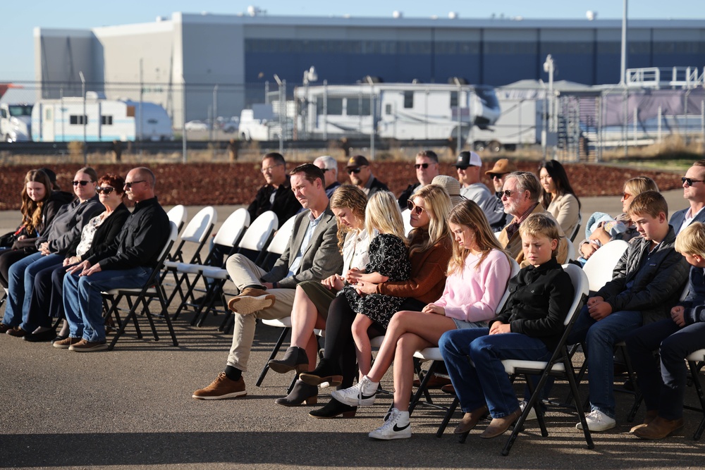 Air Station Sacramento holds memorial service for fallen Coast Guard, Marine Corps aircrews