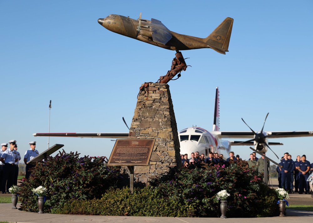 Air Station Sacramento holds memorial service for fallen Coast Guard, Marine Corps aircrews