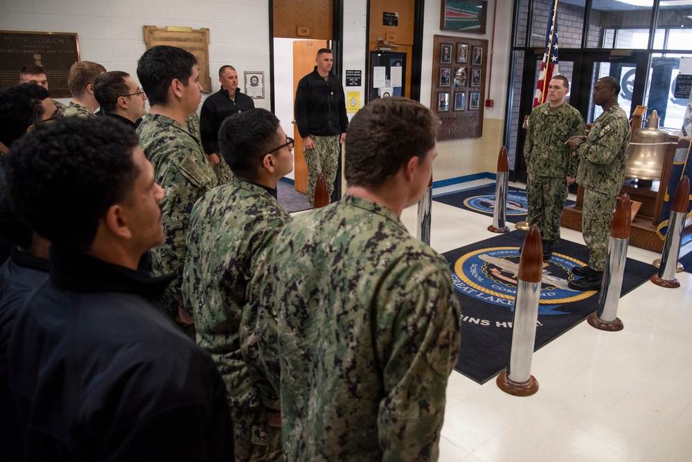 Surface Warfare Engineering Schools Command (SWESC) Great Lakes Student Honored for Courageous Actions