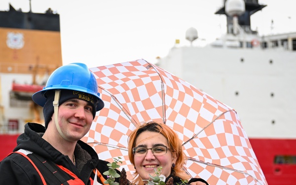 U.S. Coast Guard Cutter Healy returns to Seattle after 129-day Arctic deployment