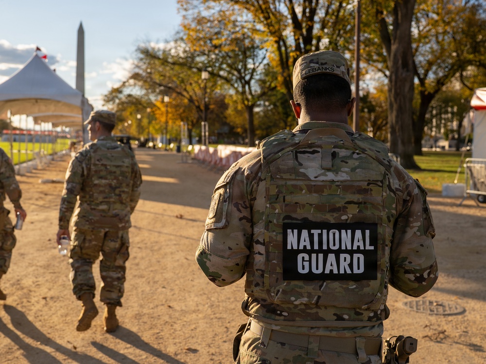 Soldiers provide a presence patrol in the National Mall