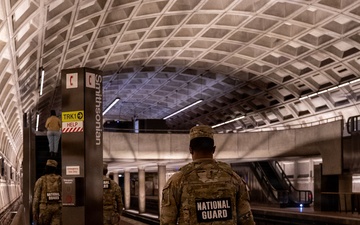 Soldiers provide a presence patrol in the National Mall