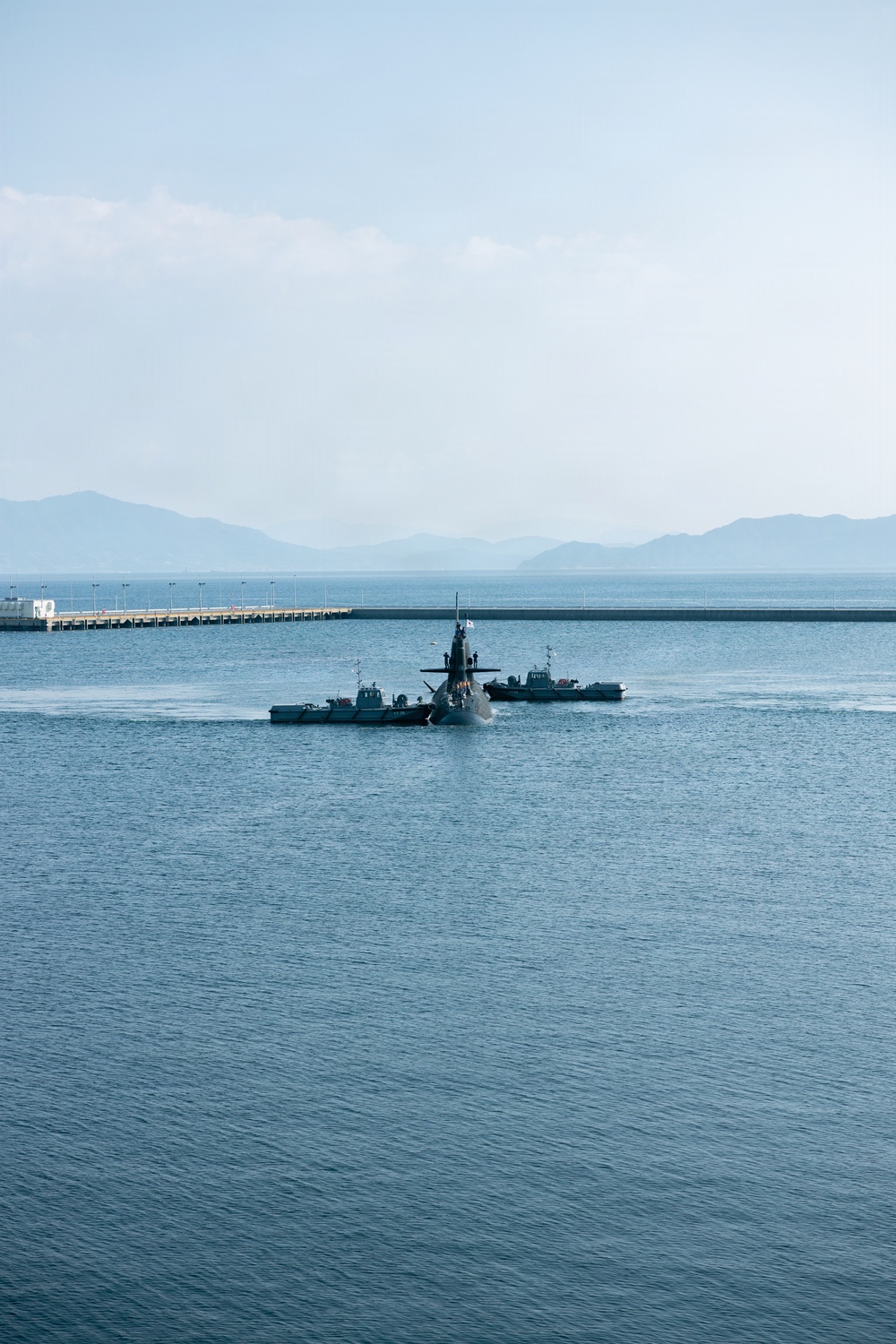 Submarine resupply: JMSDF JS Unryu visits MCAS Iwakuni