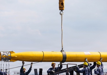 Submarine resupply: JMSDF JS Unryu visits MCAS Iwakuni