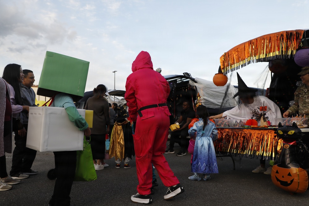 HHC hosts Trunk or Treat