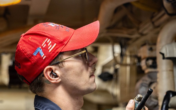 USS Mahan (DDG 72) Daily Operations