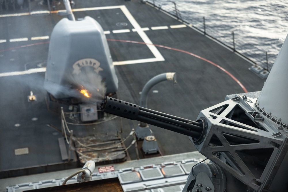 USS Mahan Conducts Liv- Fire Calibration