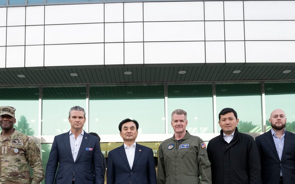 SW Hegseth, ROK MoD Visit JSA in Korean DMZ