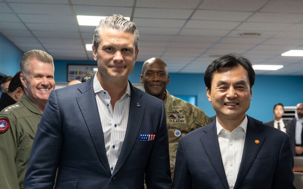 SW Hegseth, ROK MoD Visit JSA in Korean DMZ