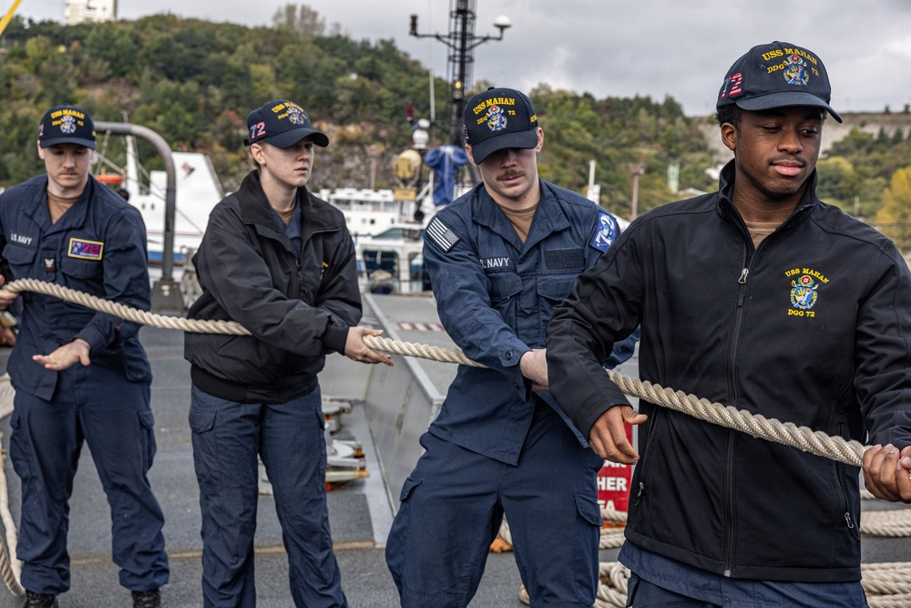 USS Mahan Arrives in Rijeka, Croatia