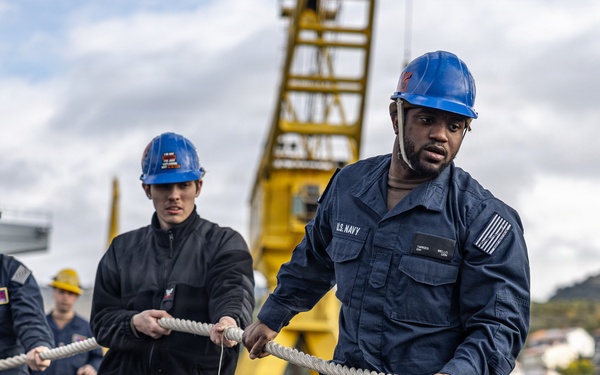 USS Mahan Arrives in Rijeka, Croatia