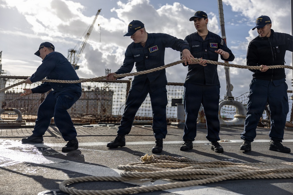 USS Mahan Departs Rijeka, Croatia