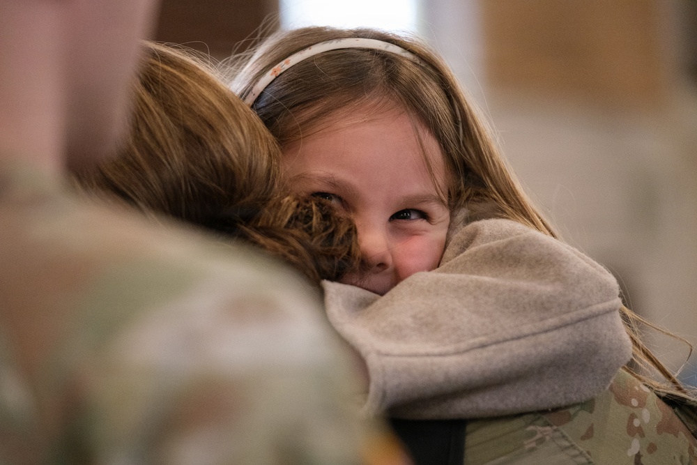 Deploying U.S. Army Reserve unit conducts farewell ceremony in Germany