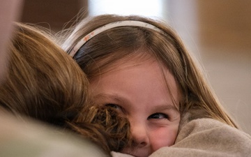 Deploying U.S. Army Reserve unit conducts farewell ceremony in Germany