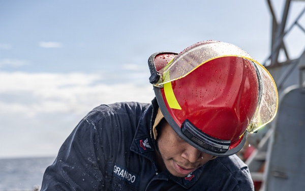USS Mahan Conducts Damage Control Training
