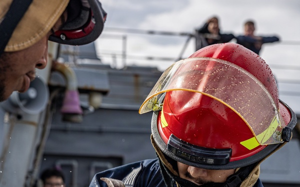 USS Mahan Conducts Damage Control Training
