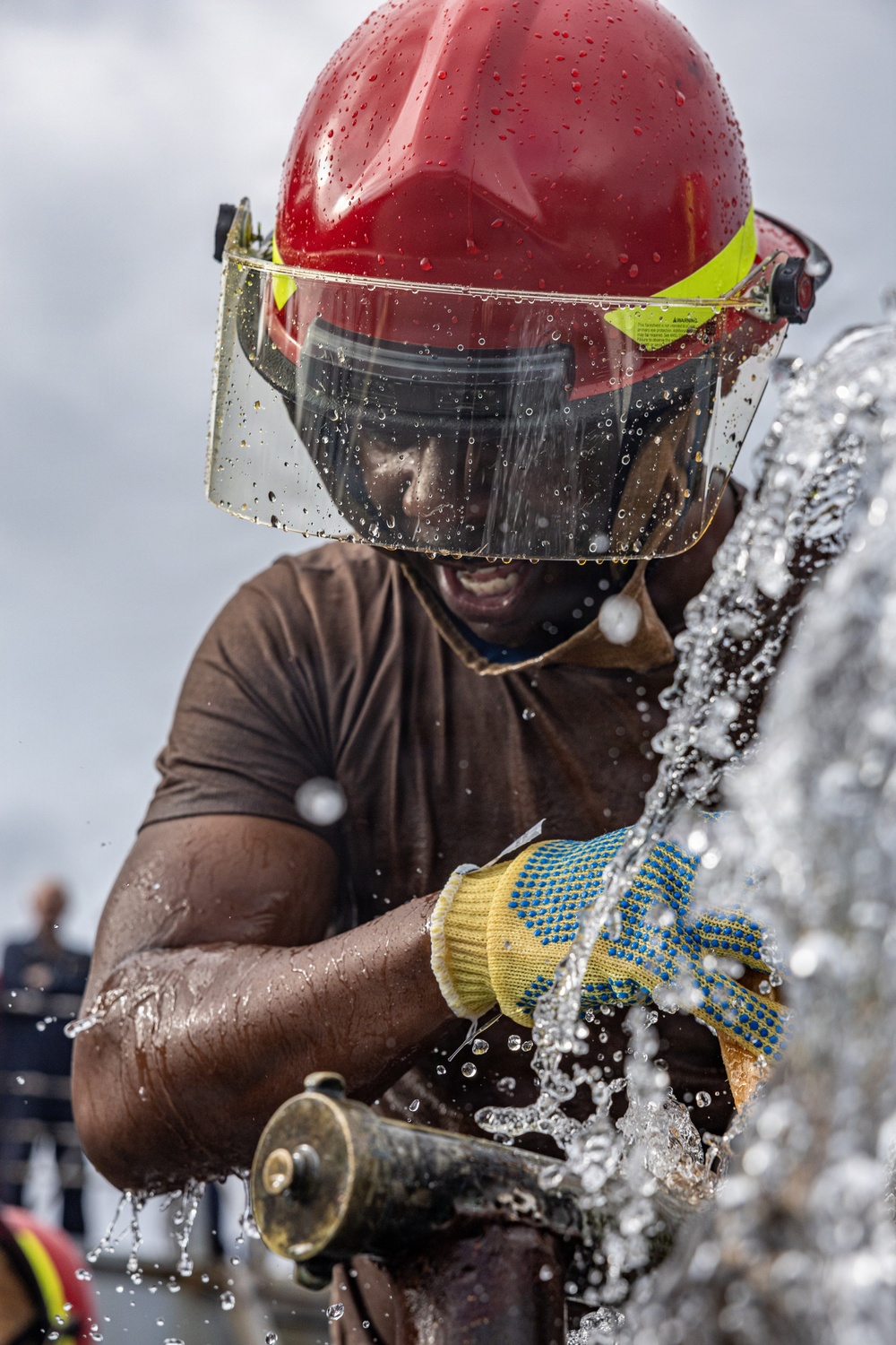 USS Mahan Conducts Damage Control Training