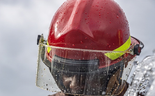 USS Mahan Conducts Damage Control Training