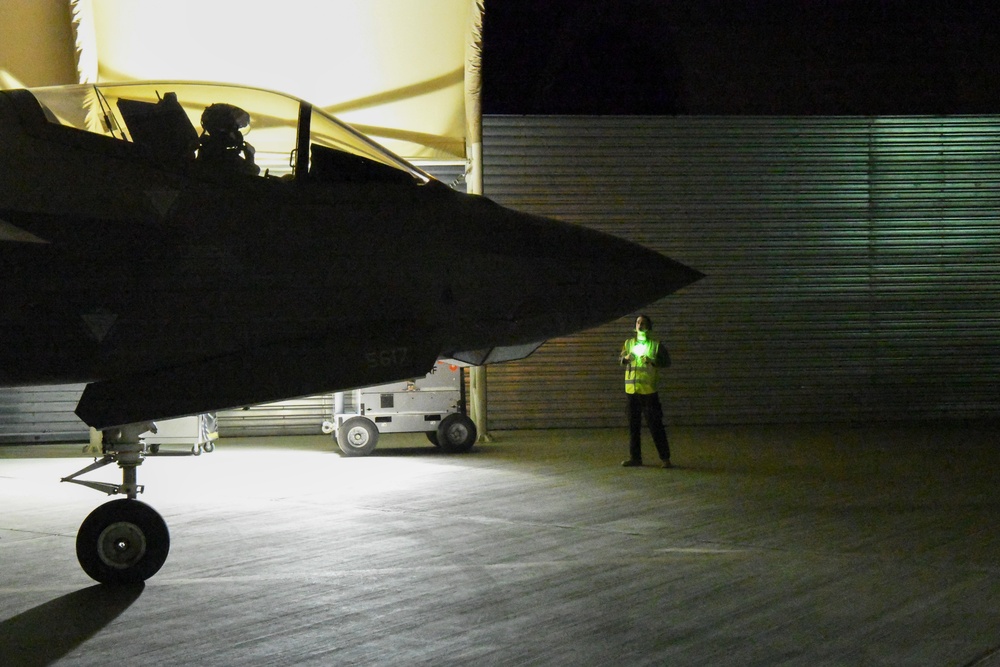 493rd EFGS conducts integrated combat turns