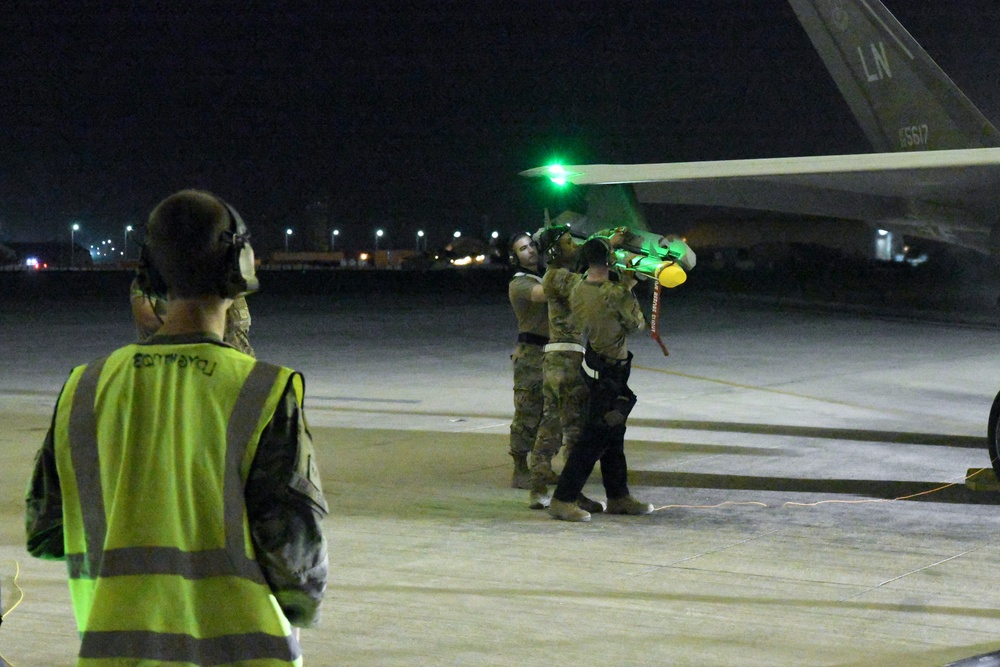 493rd EFGS conducts integrated combat turns