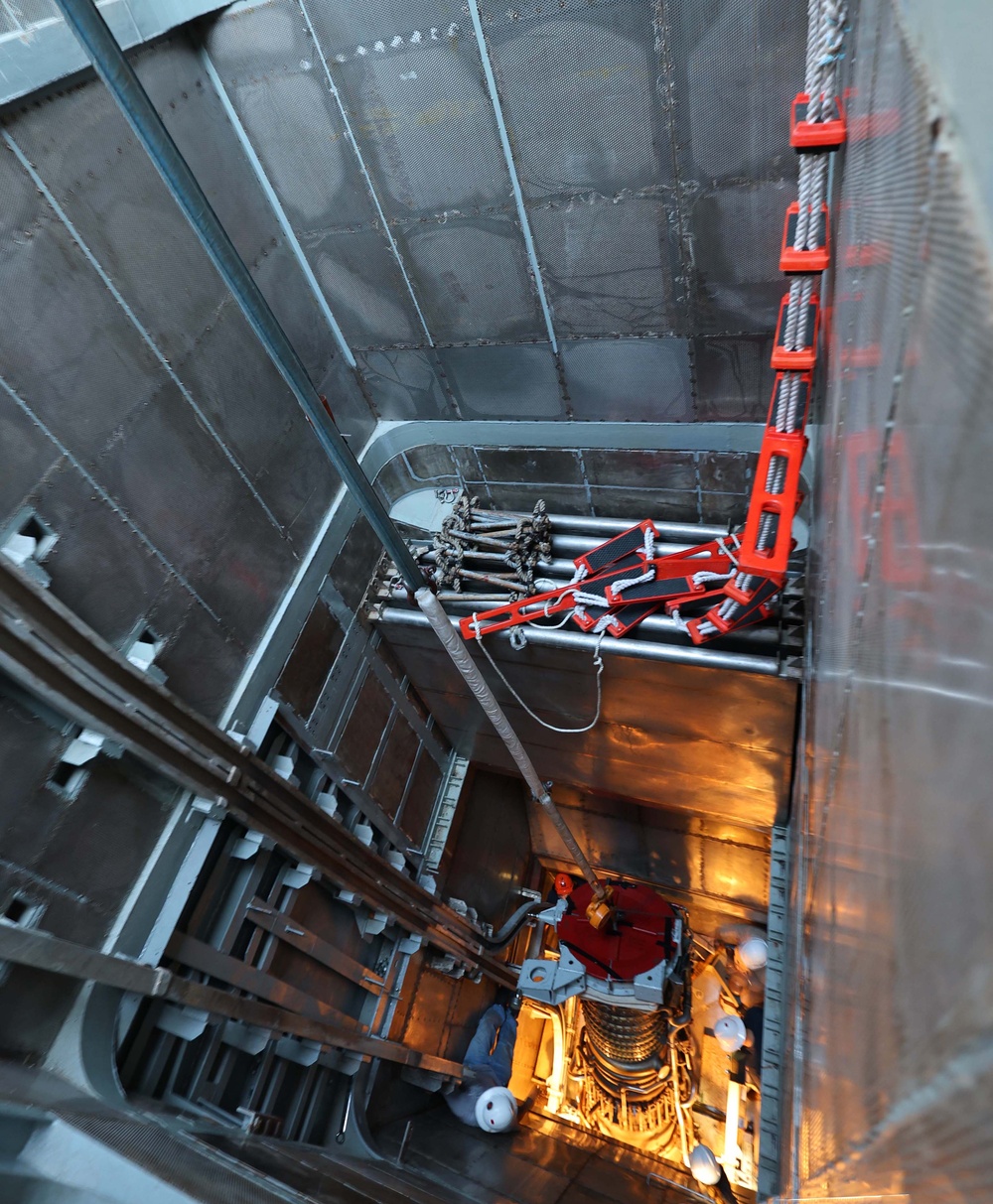 USS Roosevelt(DDG 80), FDRMC Conduct Engineering Evolution