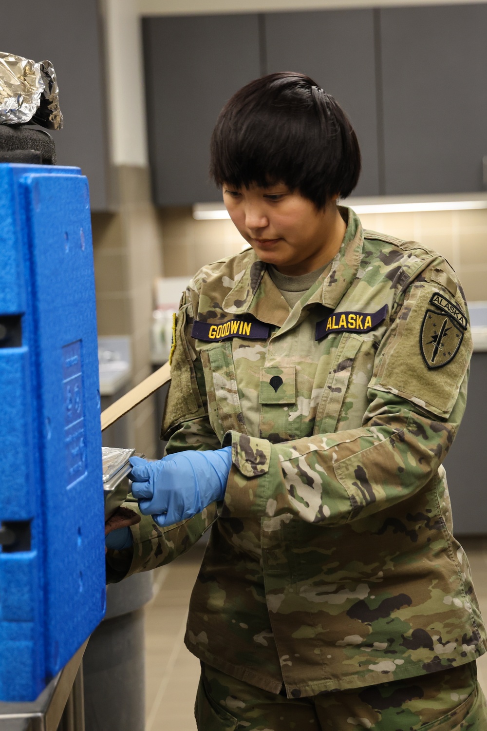 AKOM members feed teammates during Operation Halong Response