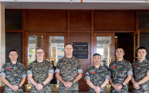 MARFORPAC - ROKMC Staff Talks Group Photo