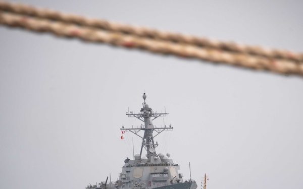 USS Lenah Surcliffe Higbee (DDG 123) pulls into Diego Garcia