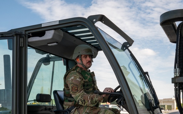 BH 26-1: 18th LRS Keeps the mission moving during readiness exercise