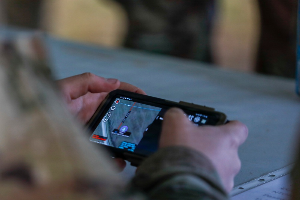 Soldiers Sharpening Skills for E3B