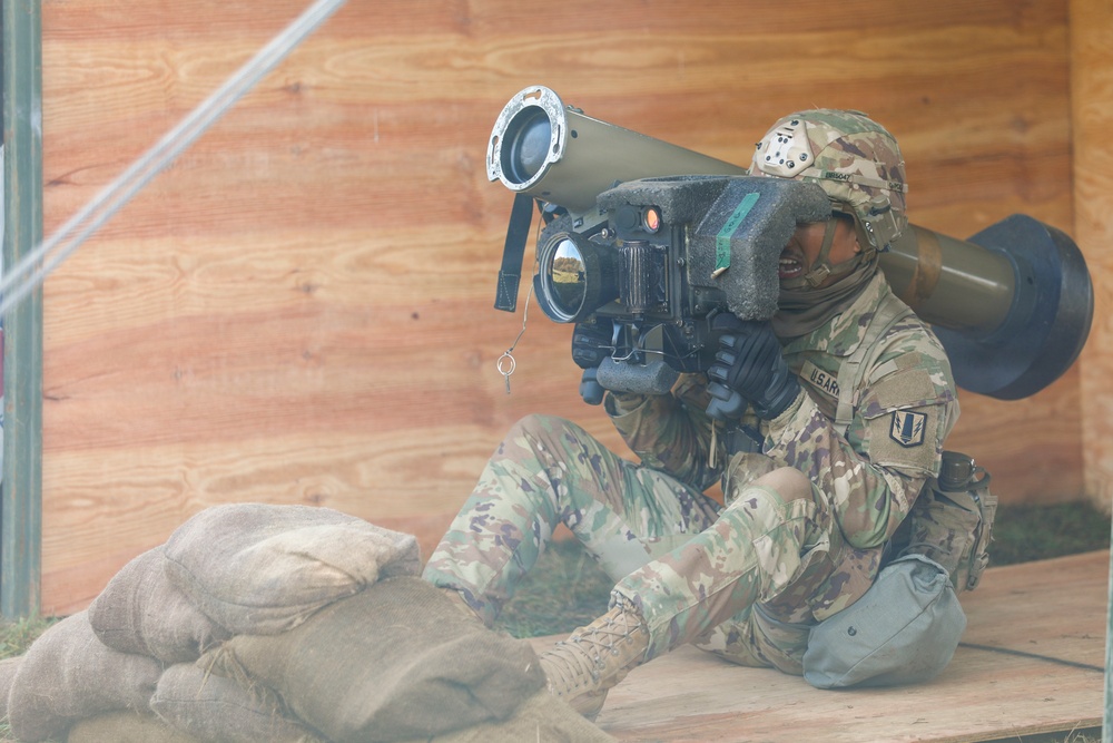 Soldiers Sharpening Skills for E3B