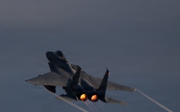 A tearful farewell to the last trio of Eagles at the 104th Fighter Wing