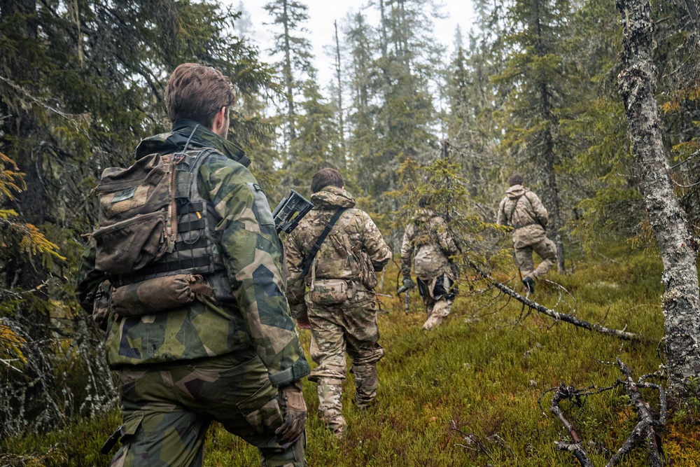 Swedish rangers and U.S. SOF conduct FPV drone operations