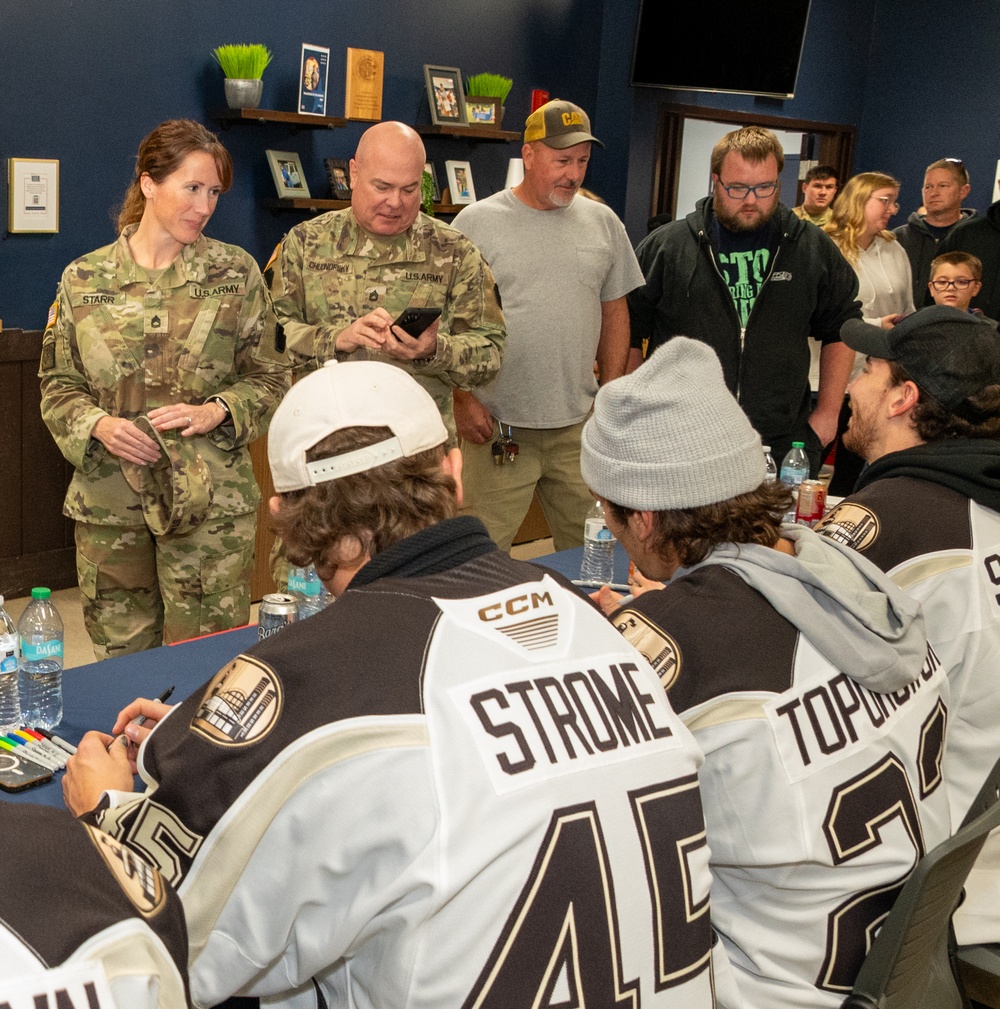 Hershey Bears visit Pennsylvania National Guard members